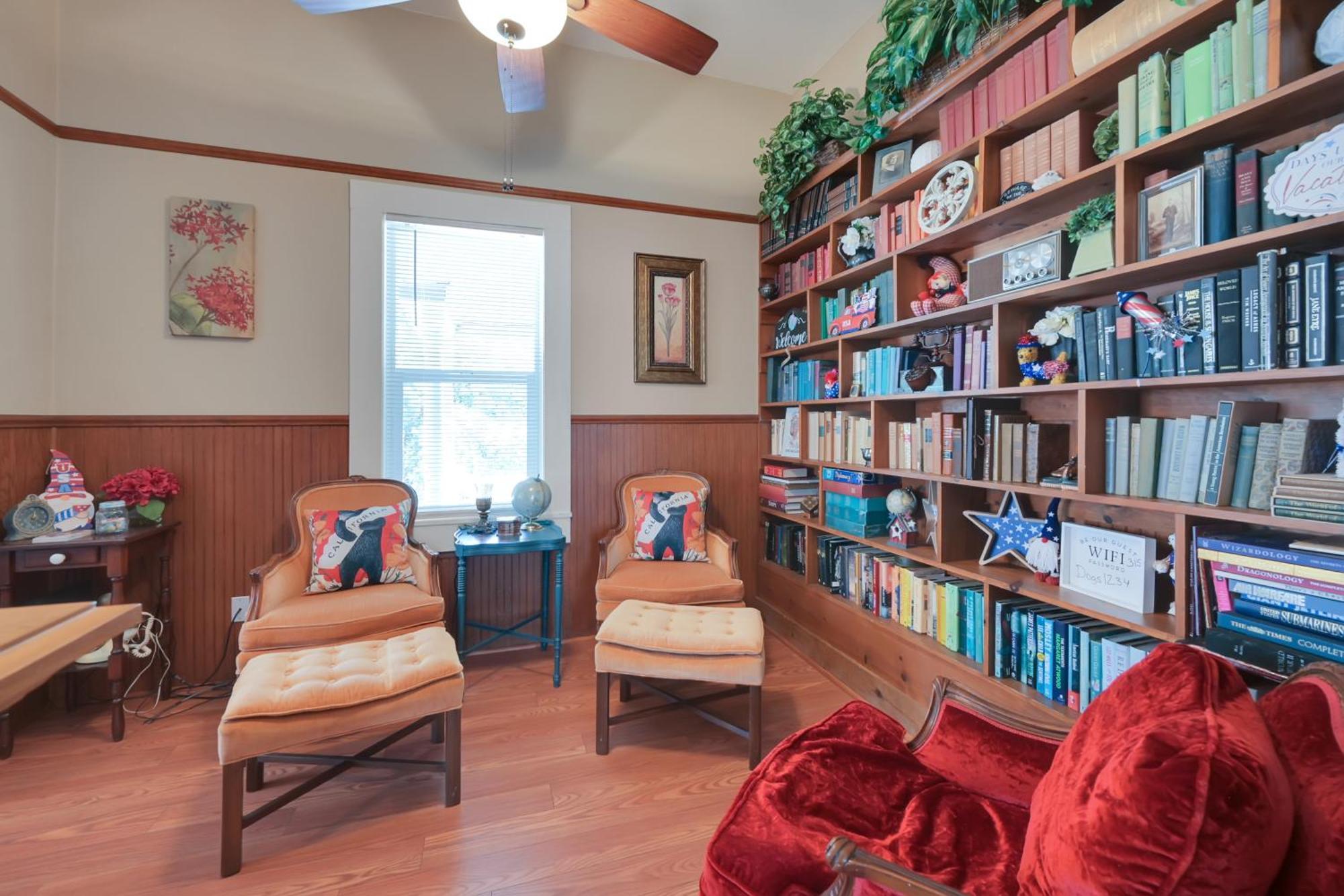 Spacious Downtown Jackson Retreat- Historic Hangout Экстерьер фото