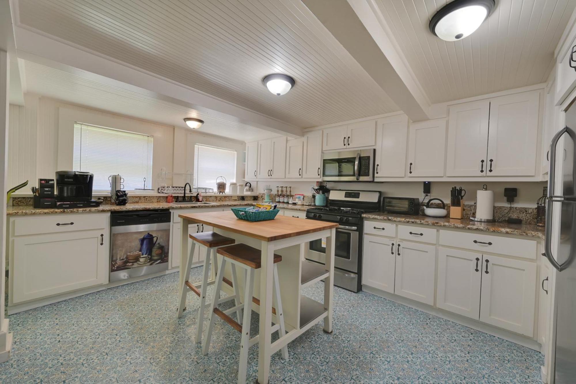 Spacious Downtown Jackson Retreat- Historic Hangout Экстерьер фото